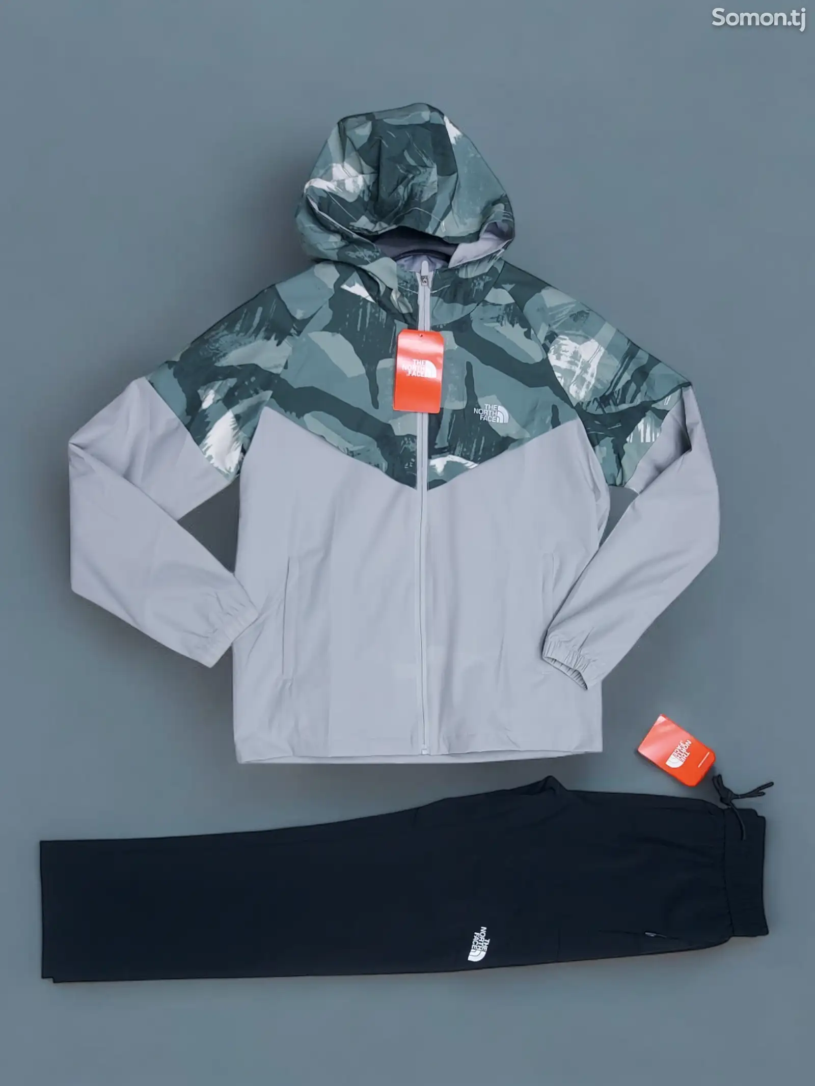 Спортивный костюм The north face