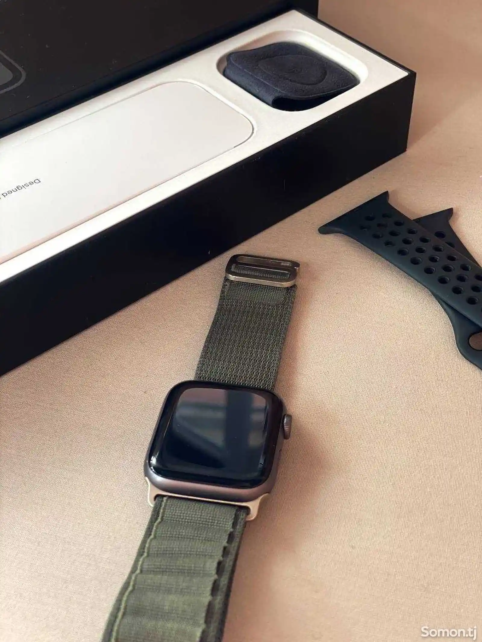 Смарт часы Apple Watch 4 44мм-2