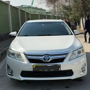 Toyota Camry, 2012