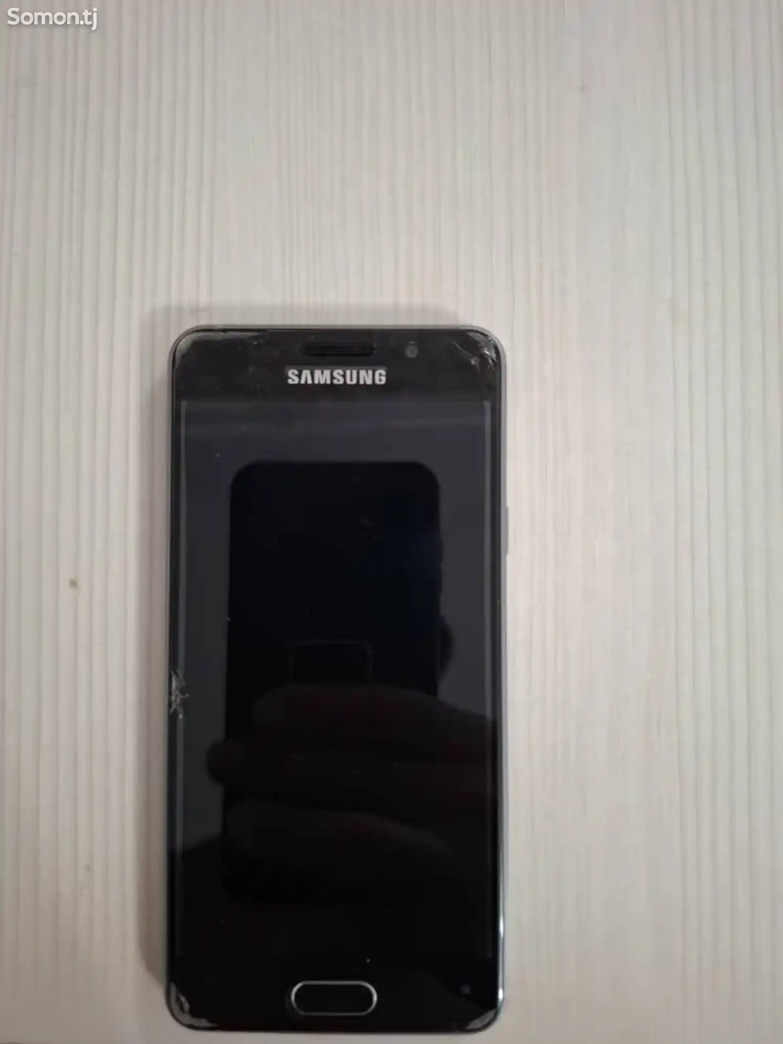 Samsung Galaxy A3 2016-1