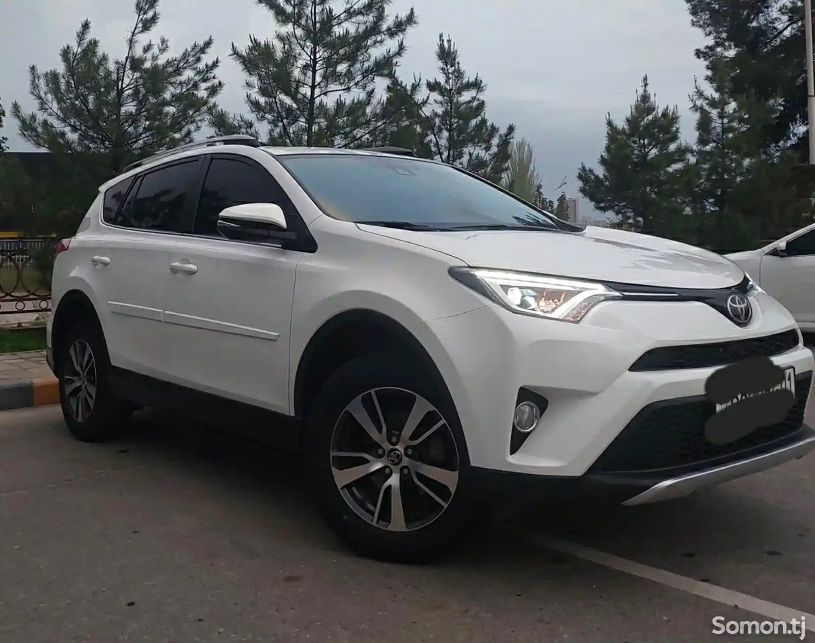 Toyota RAV 4, 2018-5