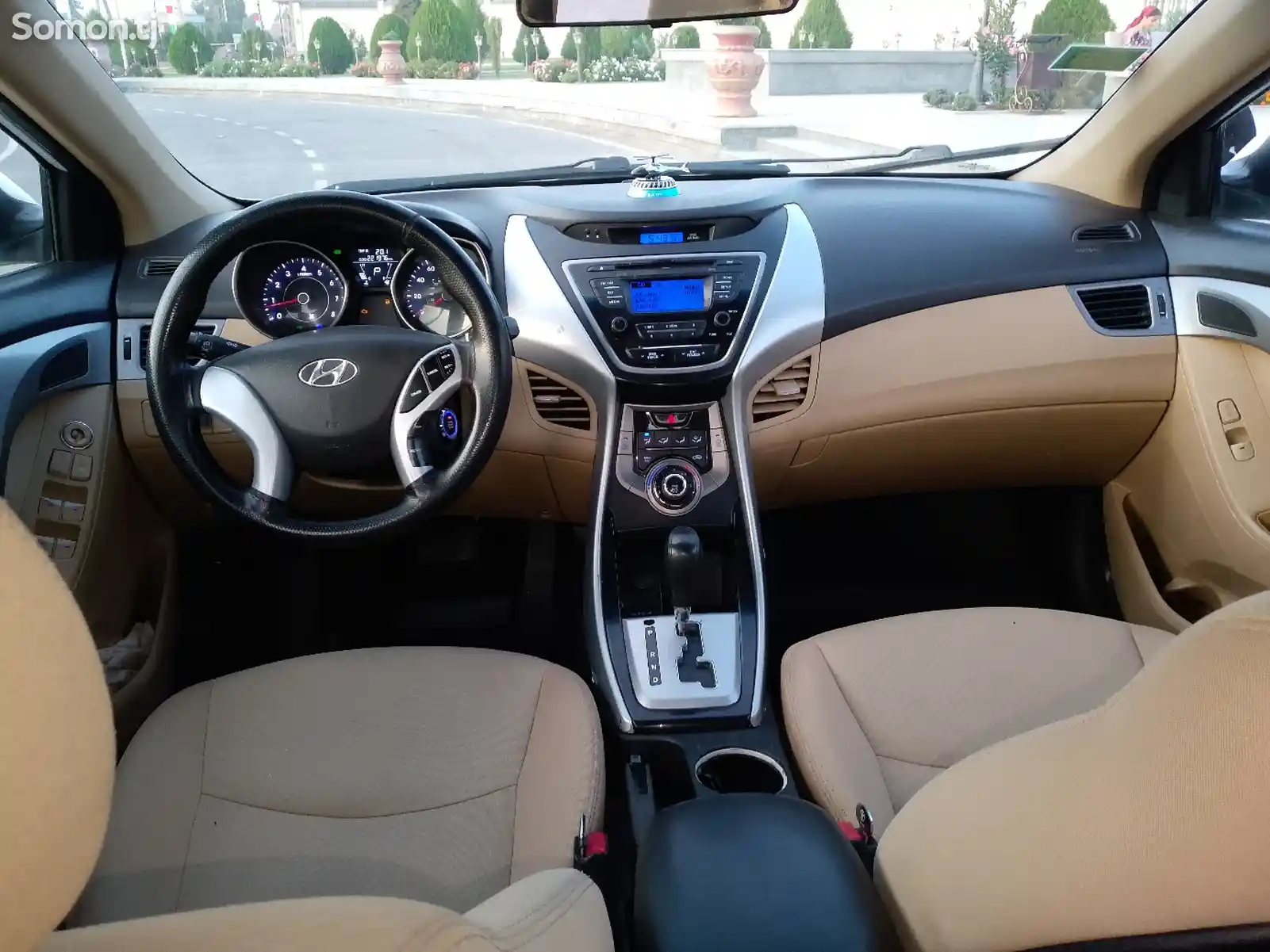 Hyundai Elantra, 2013-8