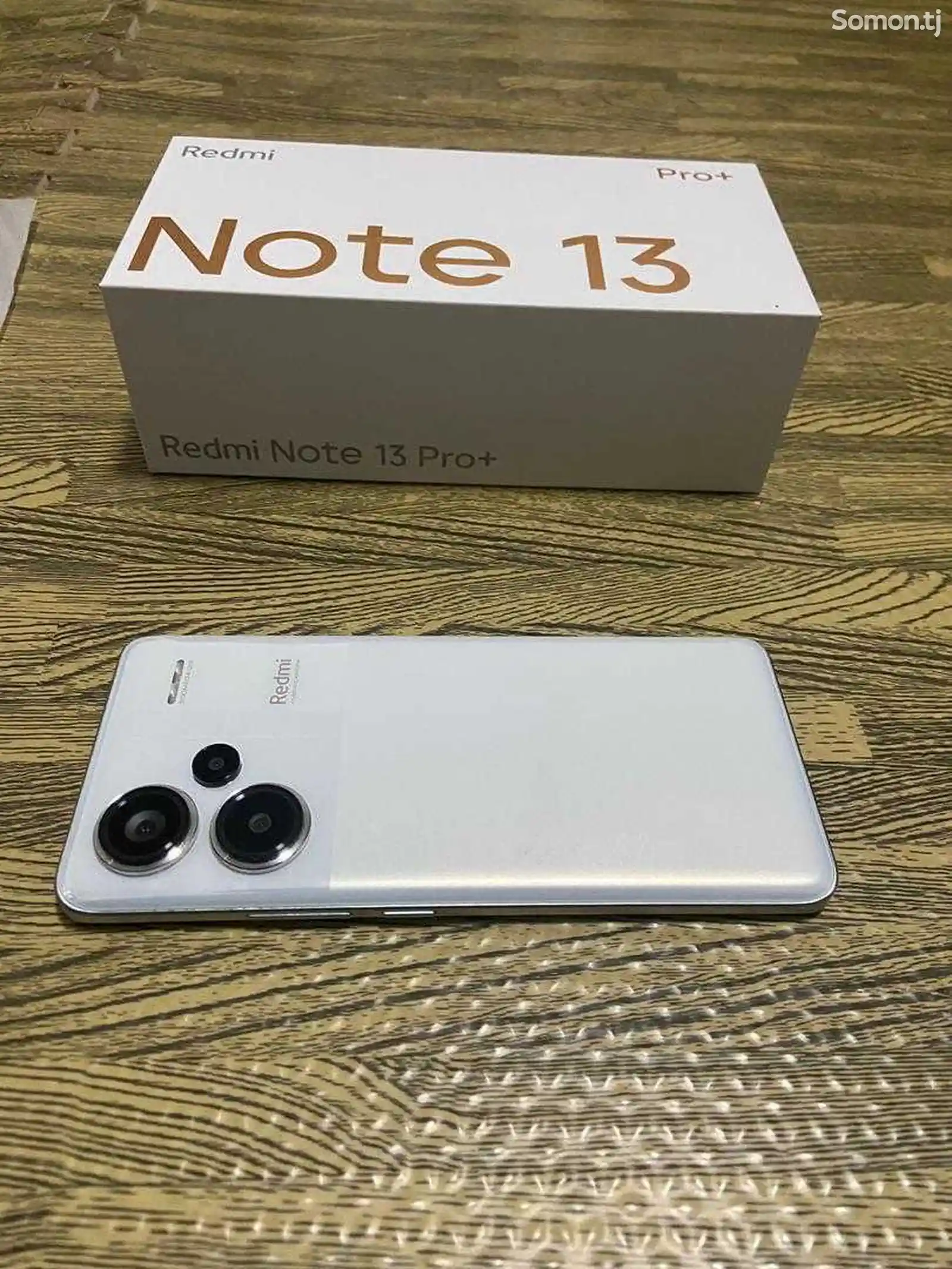 Xiaomi Redmi Note 13 Pro+-6