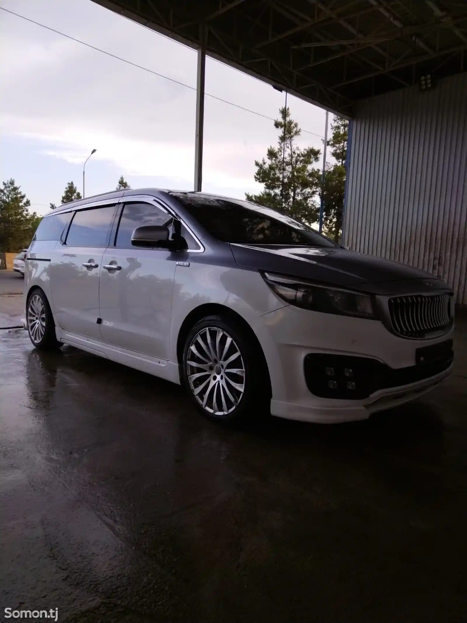 Kia Carnival, 2015-5