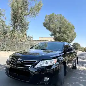 Toyota Camry, 2011