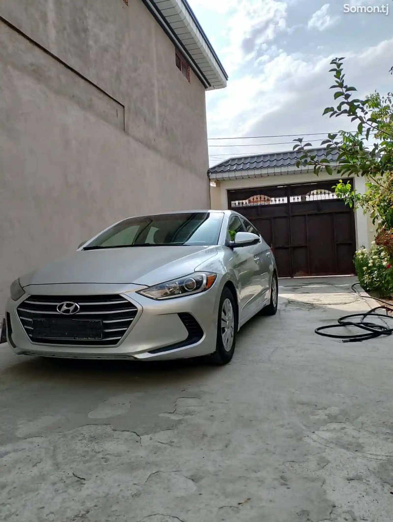 Hyundai Elantra, 2017-1