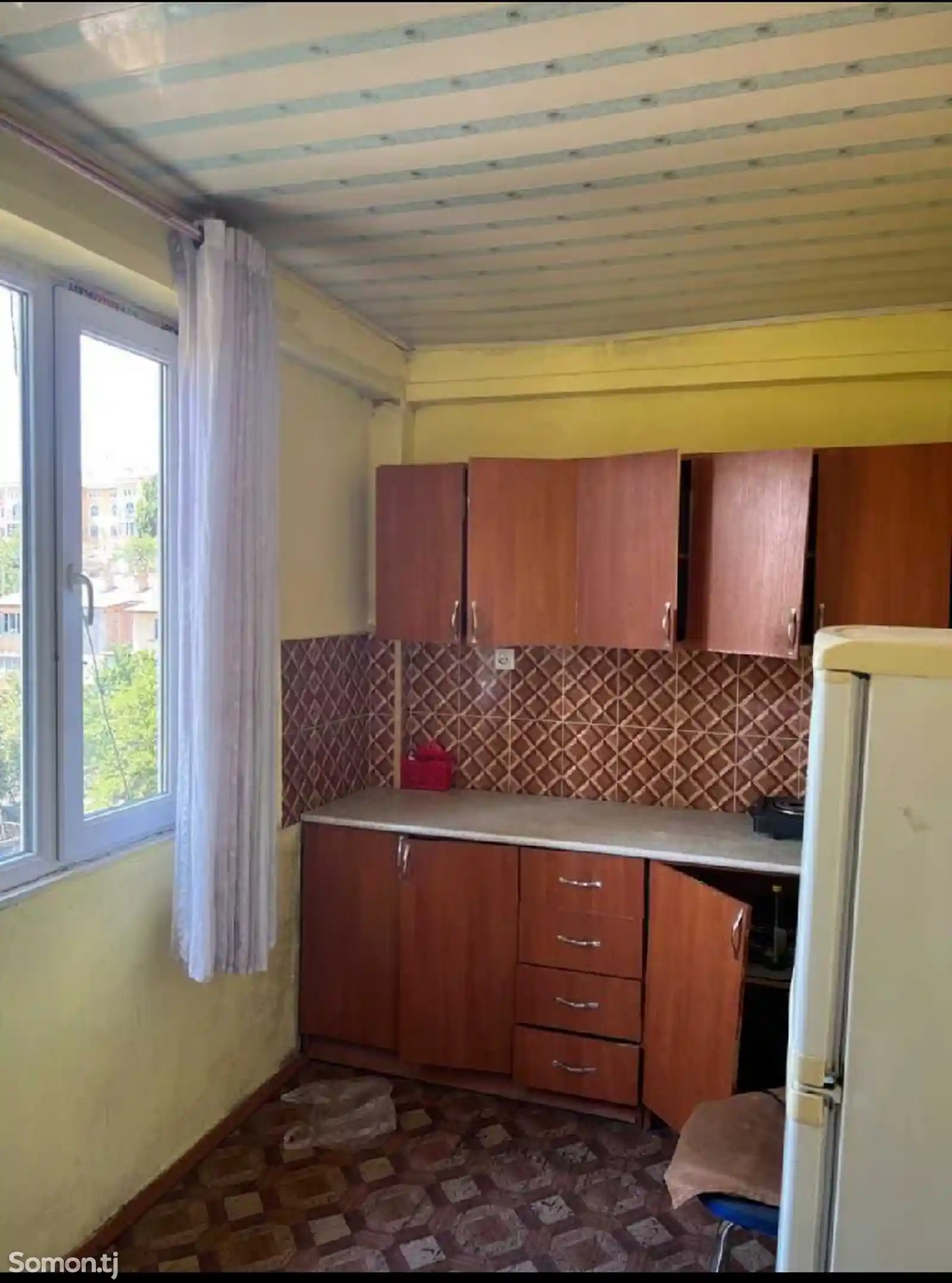 3-комн. квартира, 4 этаж, 44м², Универмаг-1