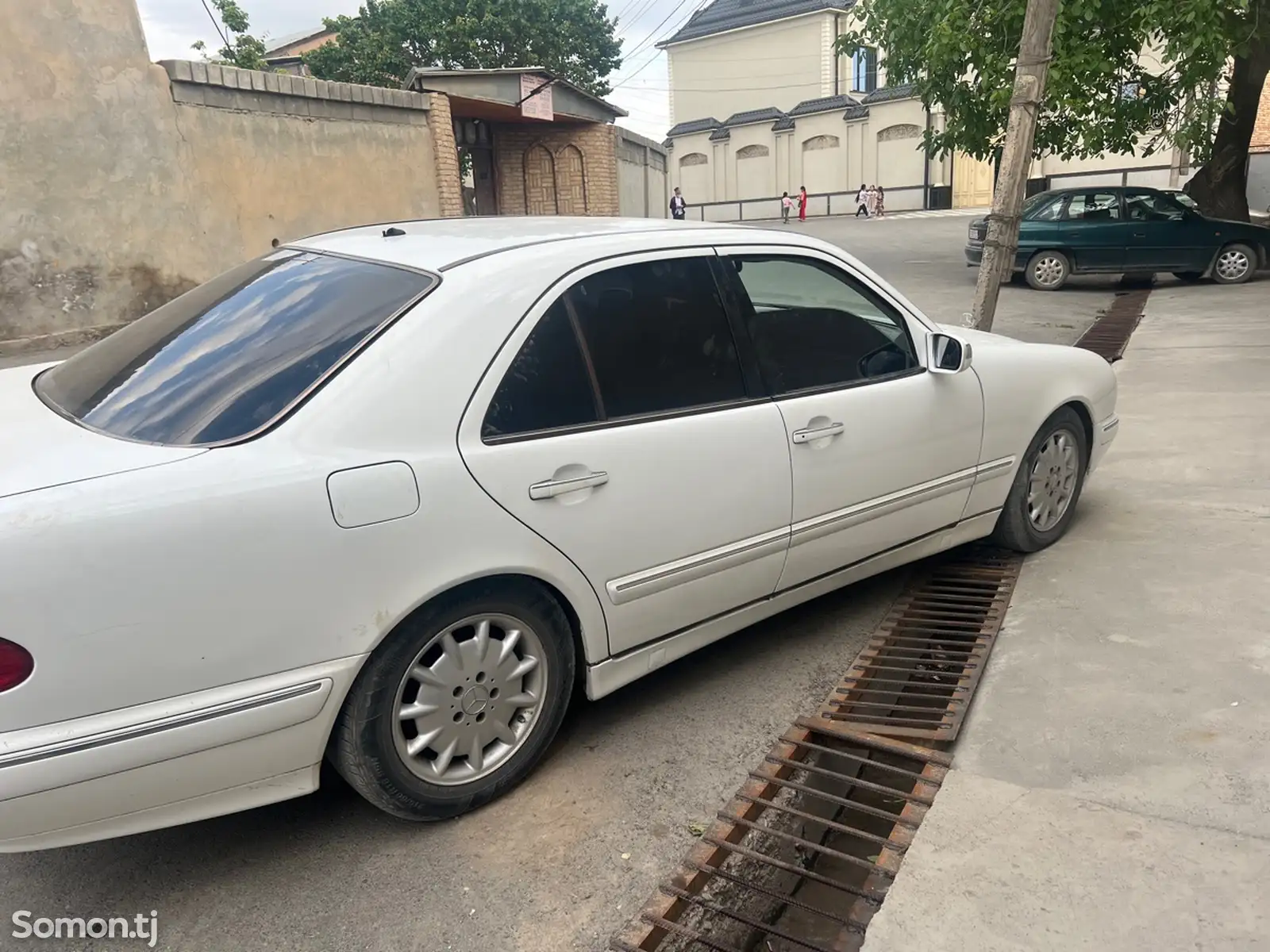 Mercedes-Benz E class, 2000-6