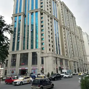 2-комн. квартира, 10 этаж, 80м², Шохмансур