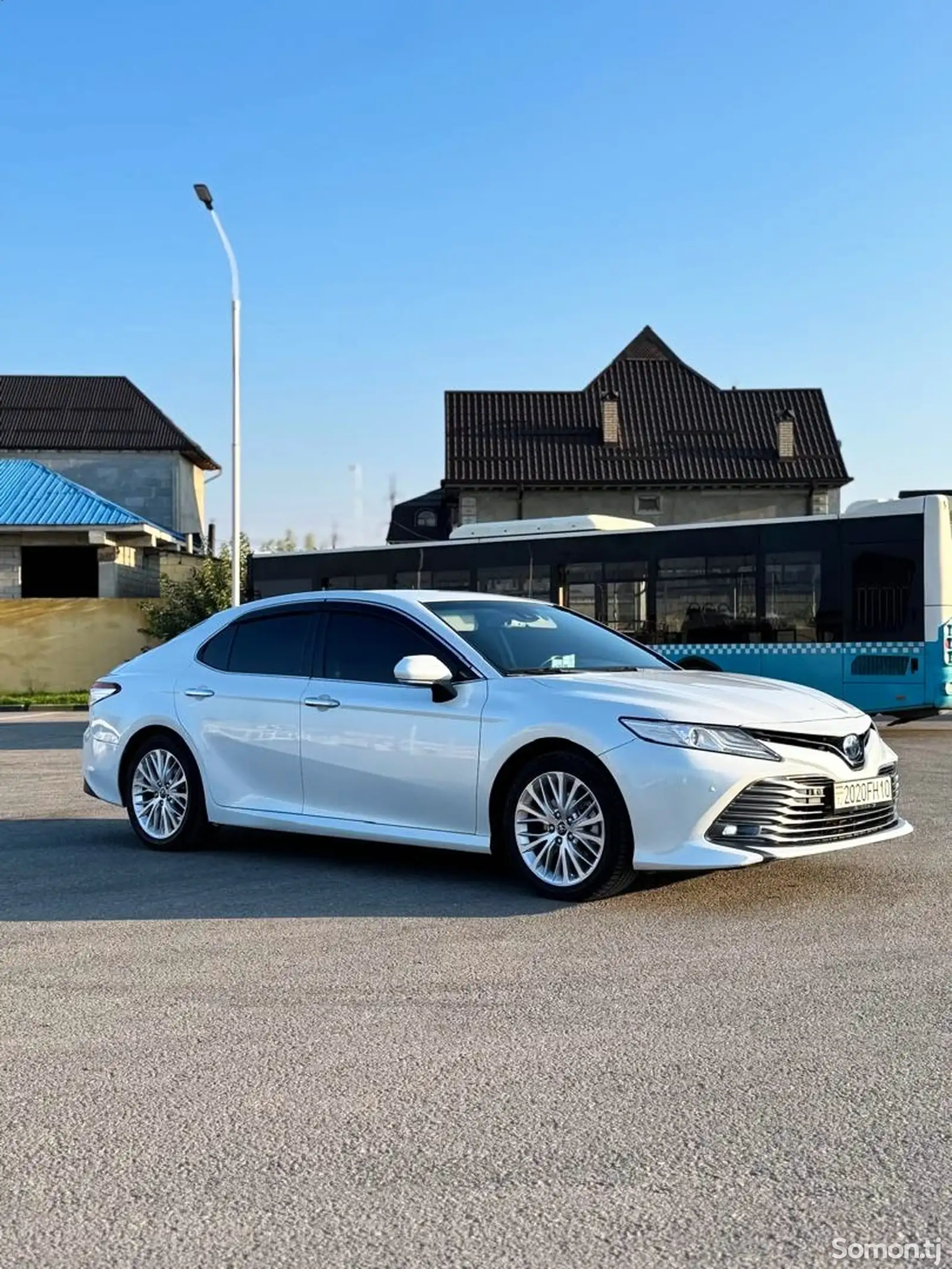 Toyota Camry, 2018-1