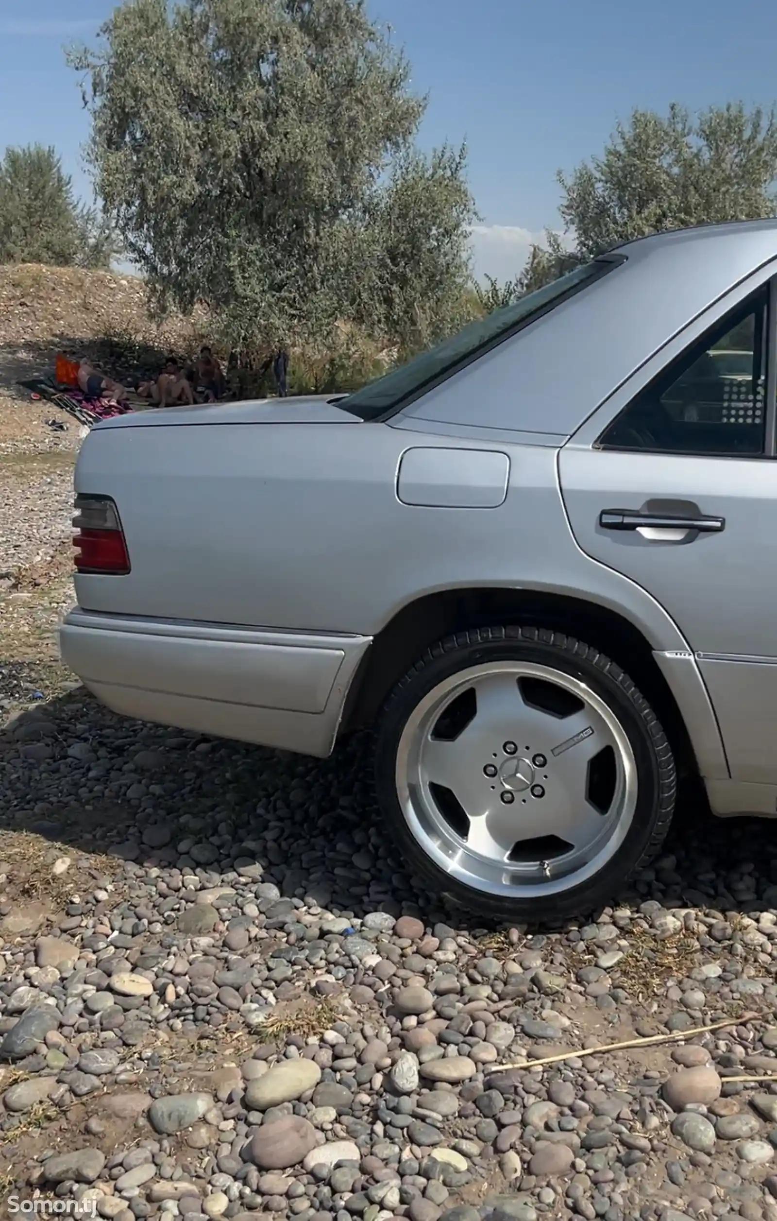 Mercedes-Benz W124, 1994-11