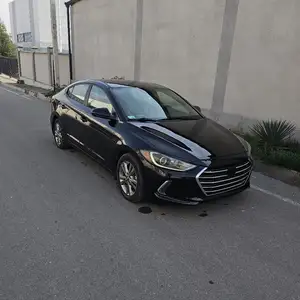 Hyundai Elantra, 2016