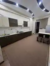 2-комн. квартира, 9 этаж, 80м², 19мкр-5