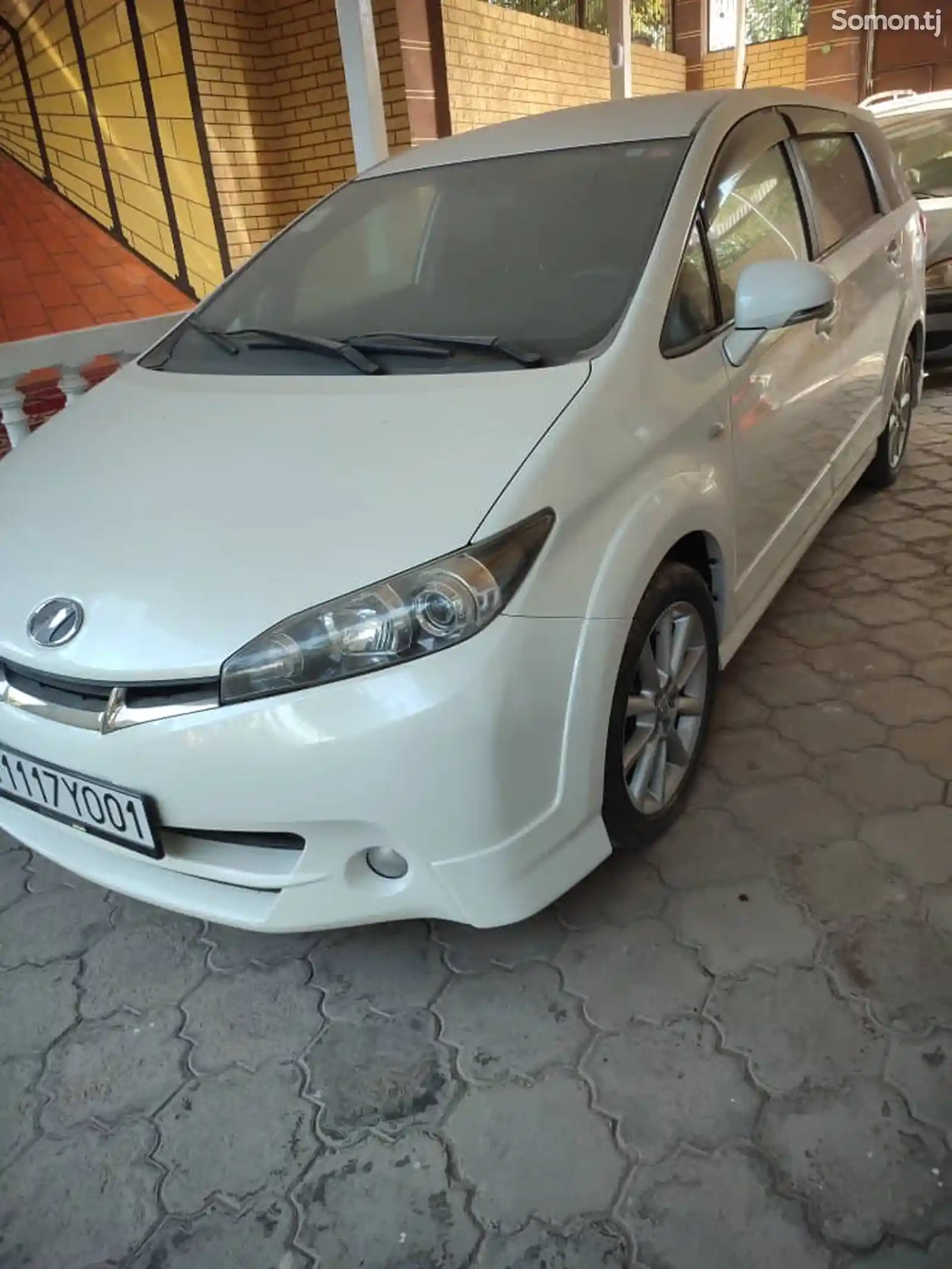 Toyota Wish, 2011-7