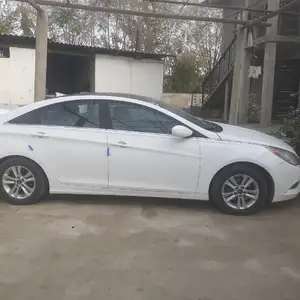 Hyundai Sonata, 2013