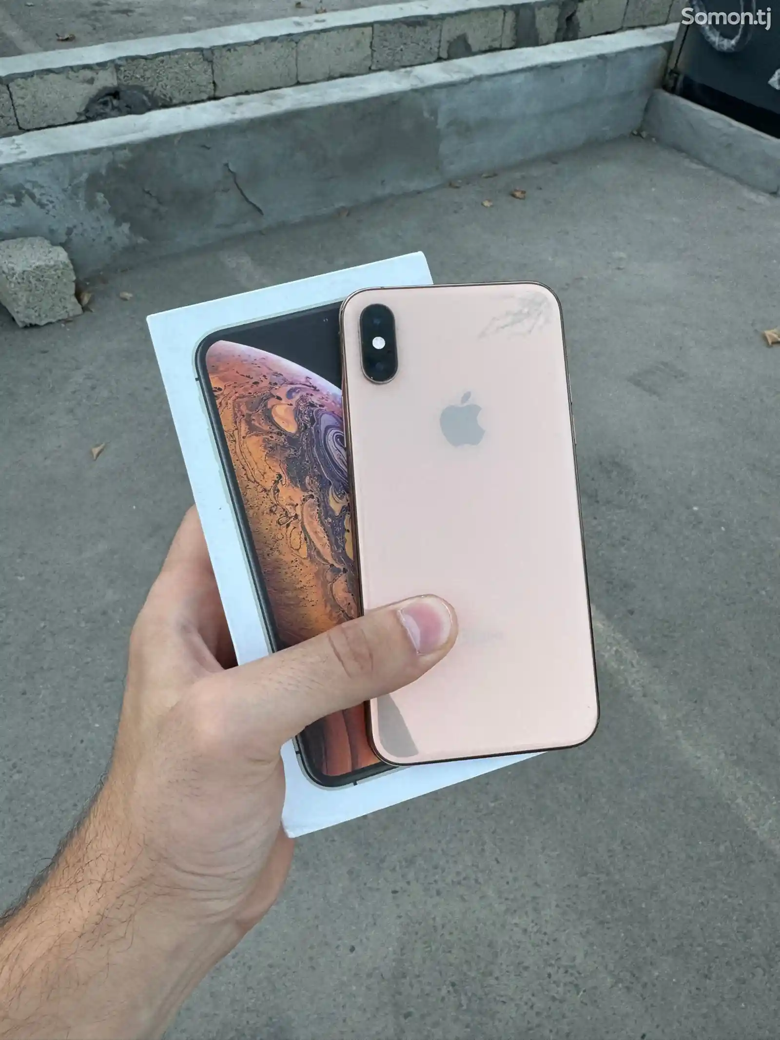 Apple iPhone Xs, 64 gb, Gold-1