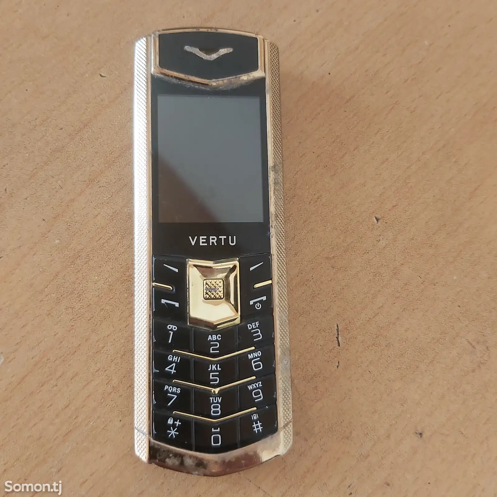 Телефон vertu-1