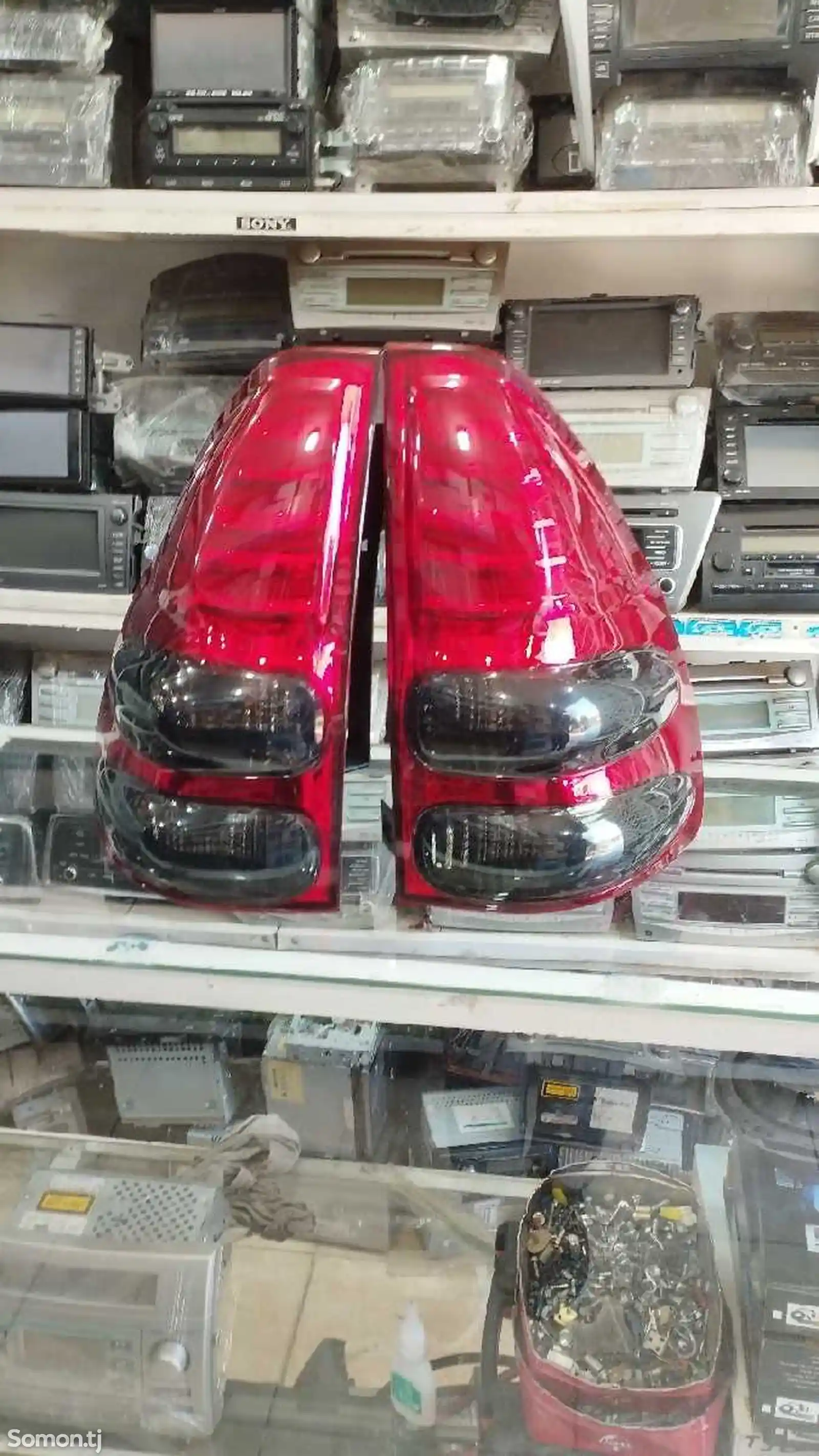 Задние фонари от Toyota Prado-1