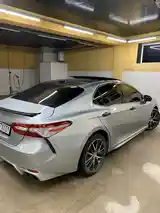 Toyota Camry, 2019-4