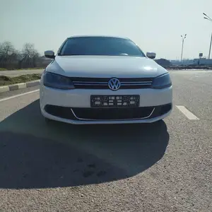 Volkswagen Jetta, 2012