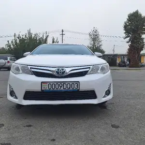 Toyota Camry, 2014