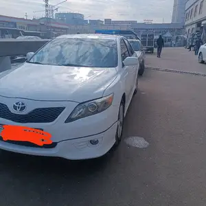 Toyota Camry, 2011