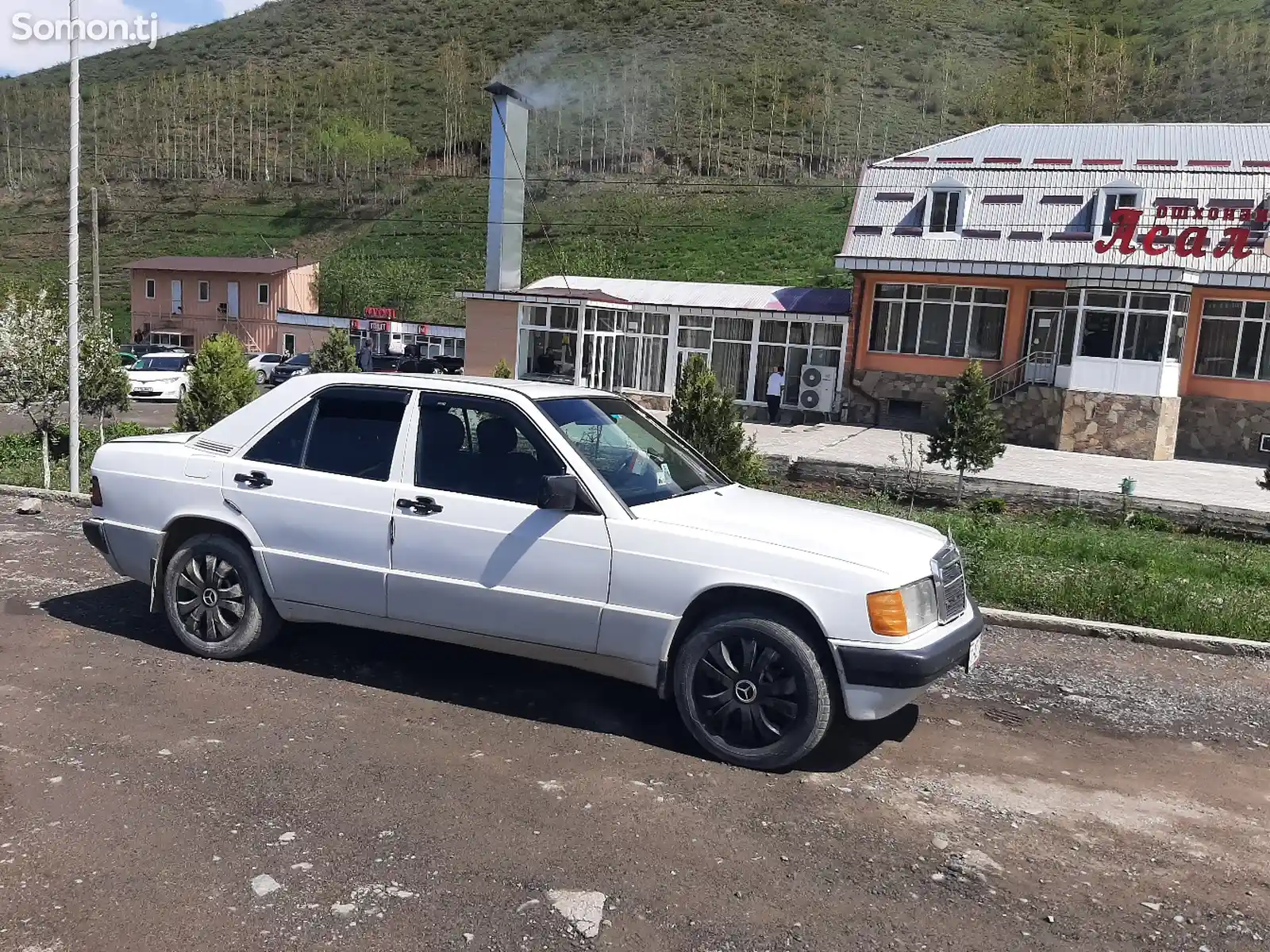 Mercedes-Benz W201, 1990-2