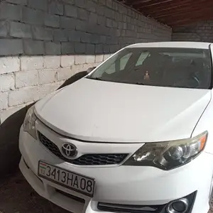 Toyota Camry, 2013