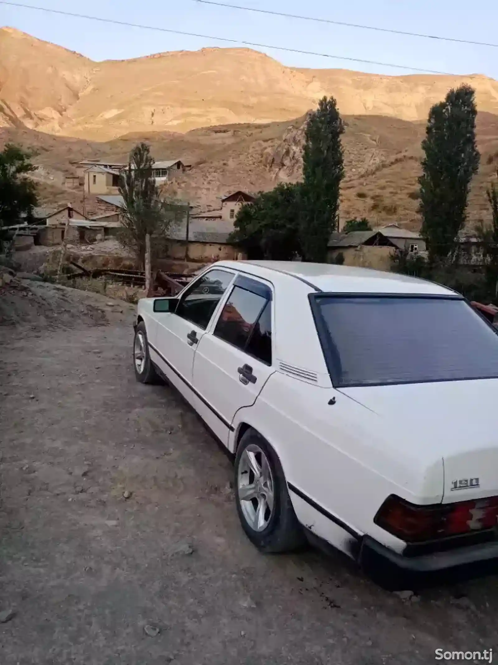 Mercedes-Benz W124, 1989-1