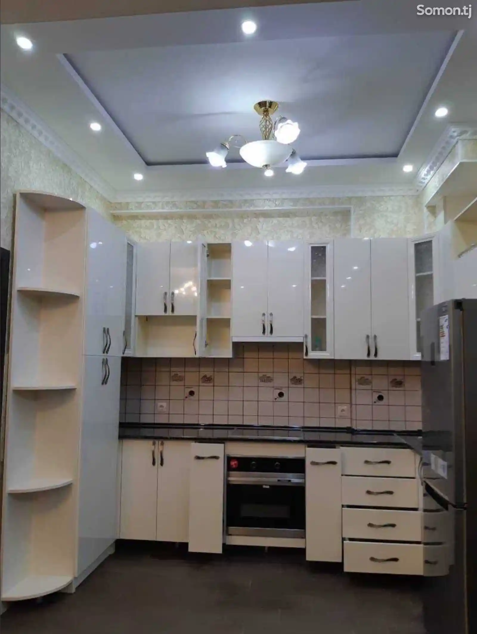 2-комн. квартира, 2 этаж, 63м², Кафе Сафо-9