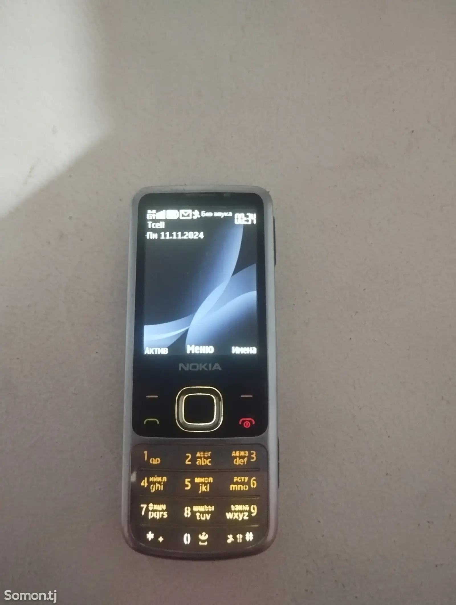 Nokia 6700 classic-1