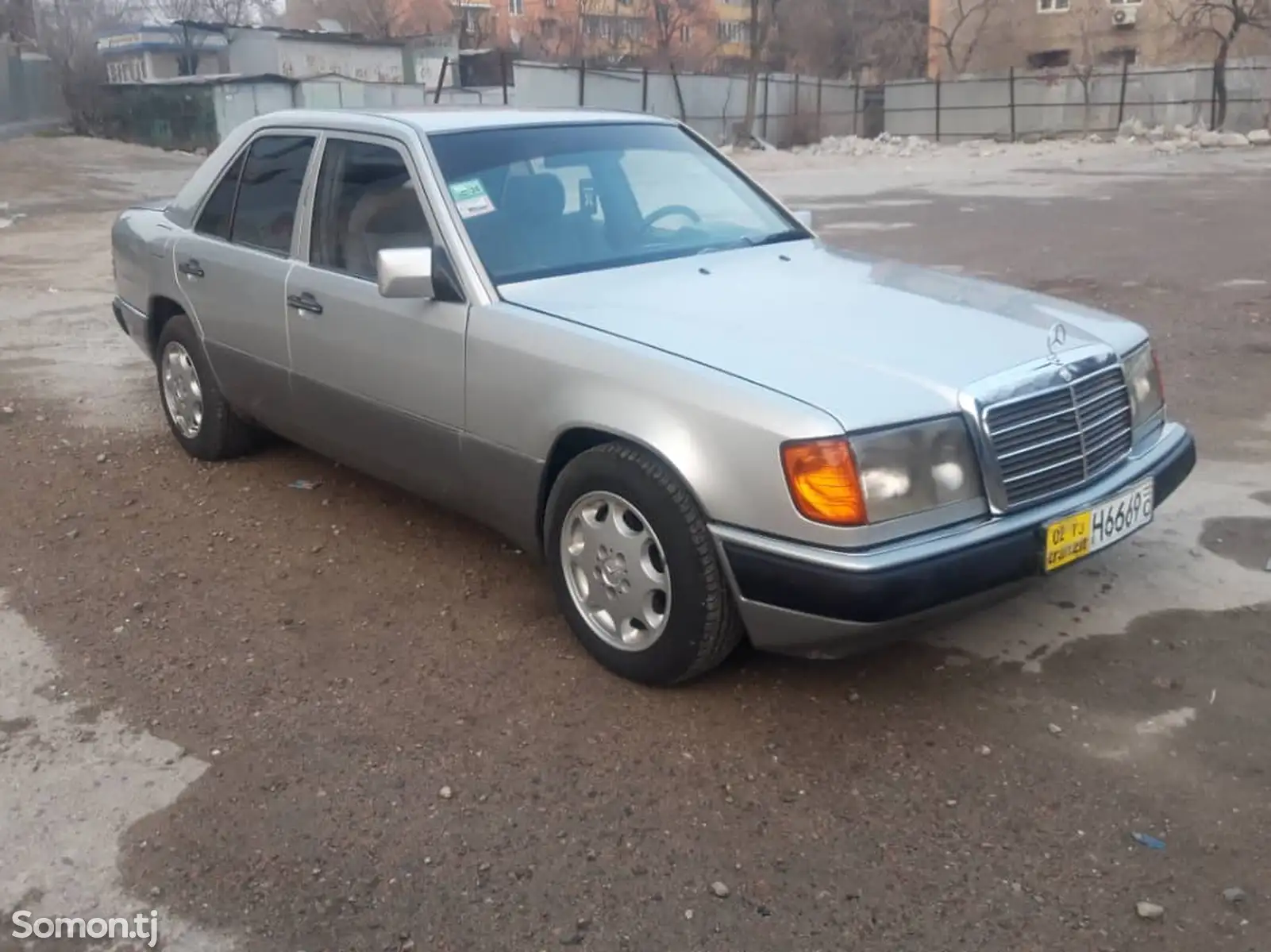 Mercedes-Benz W124, 1993-1