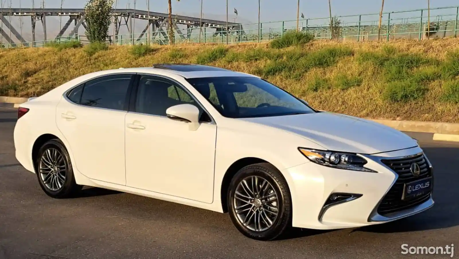 Lexus ES series, 2015-9