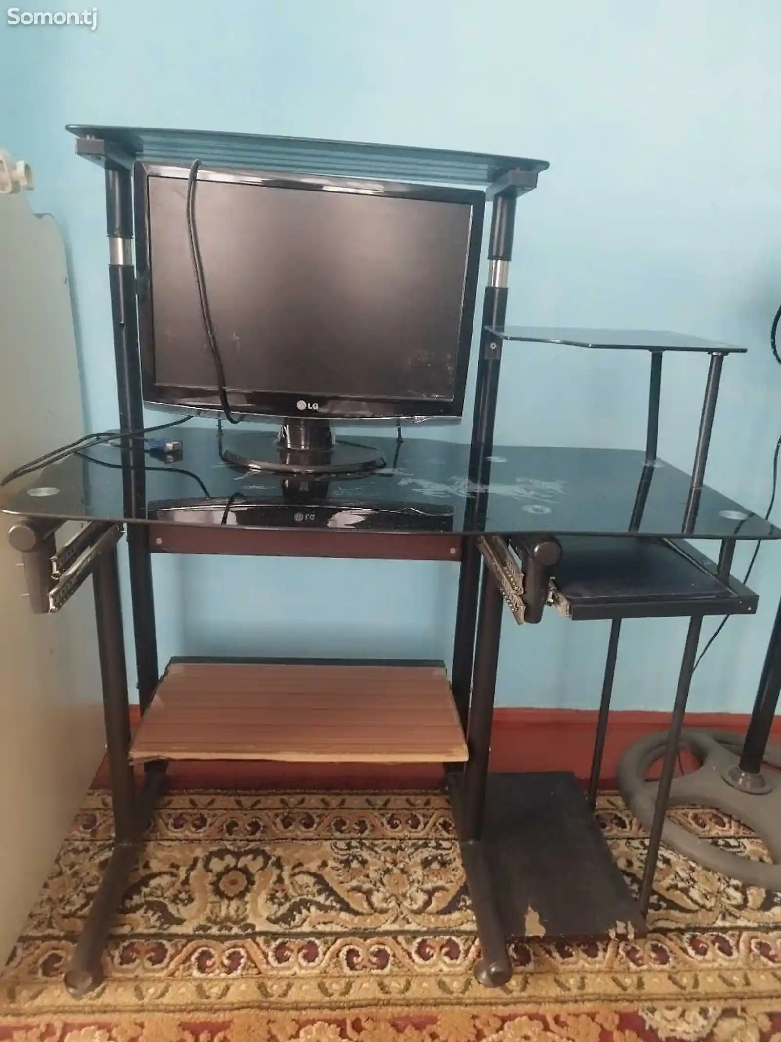 Стол для компьютера-2