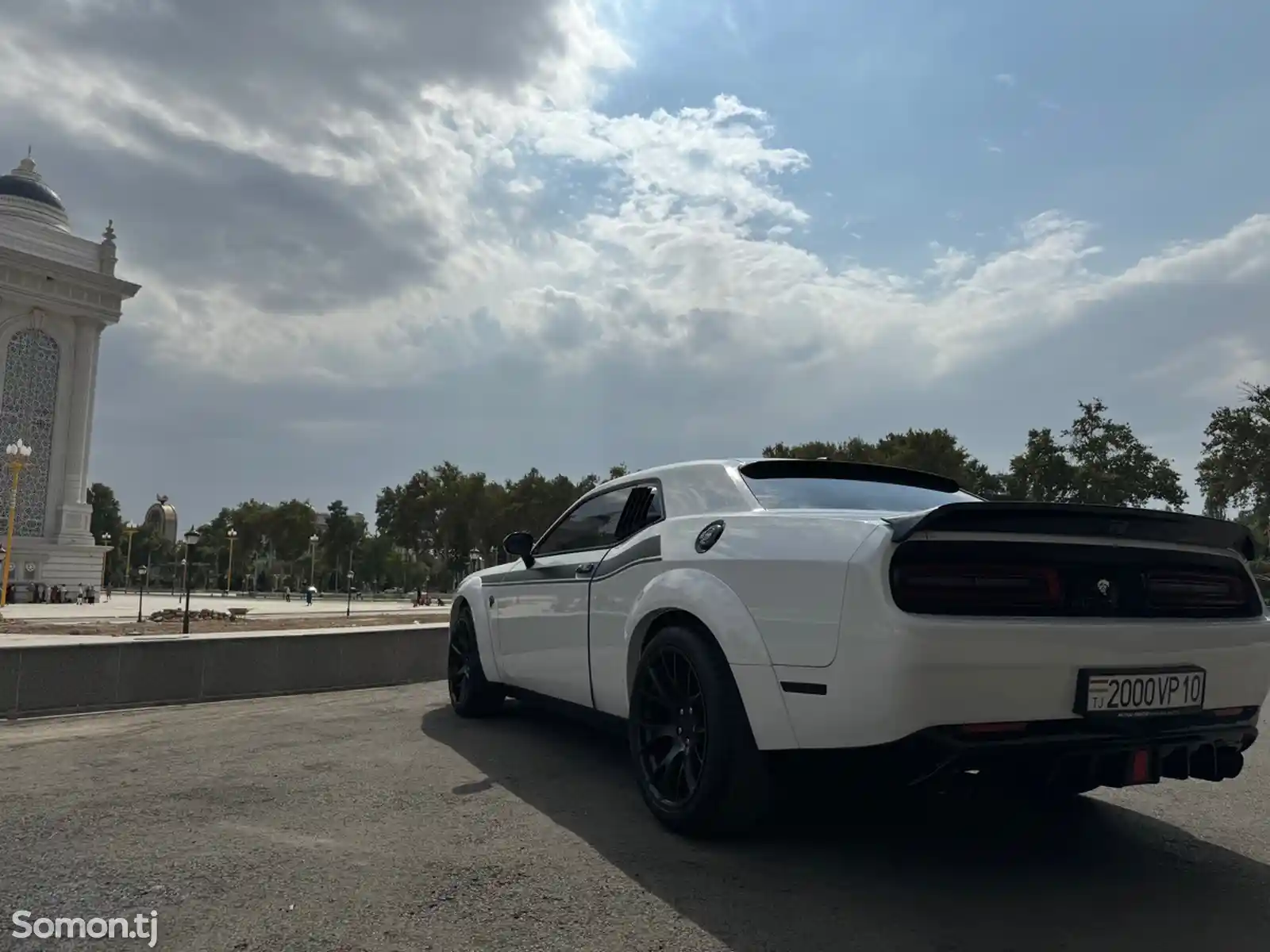 Dodge Challenger, 2015-12