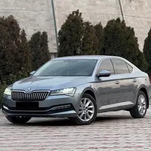 Skoda Superb, 2020