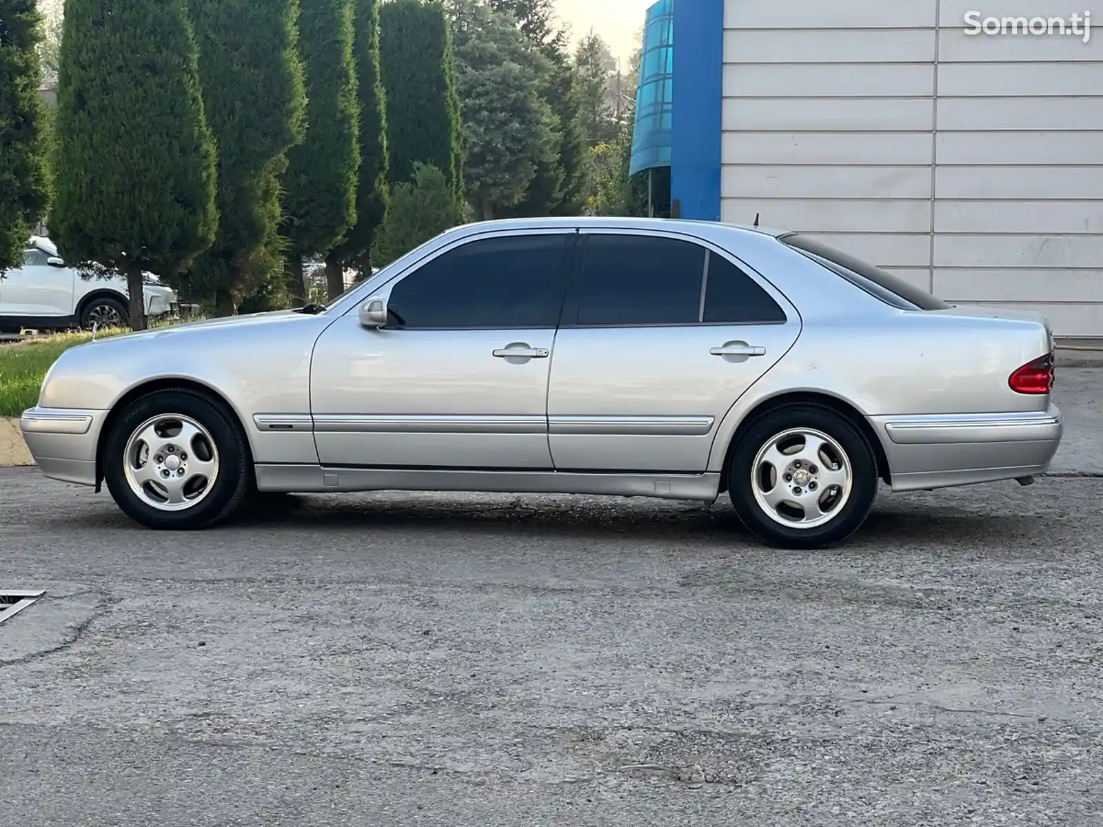 Mercedes-Benz E class, 2001-3