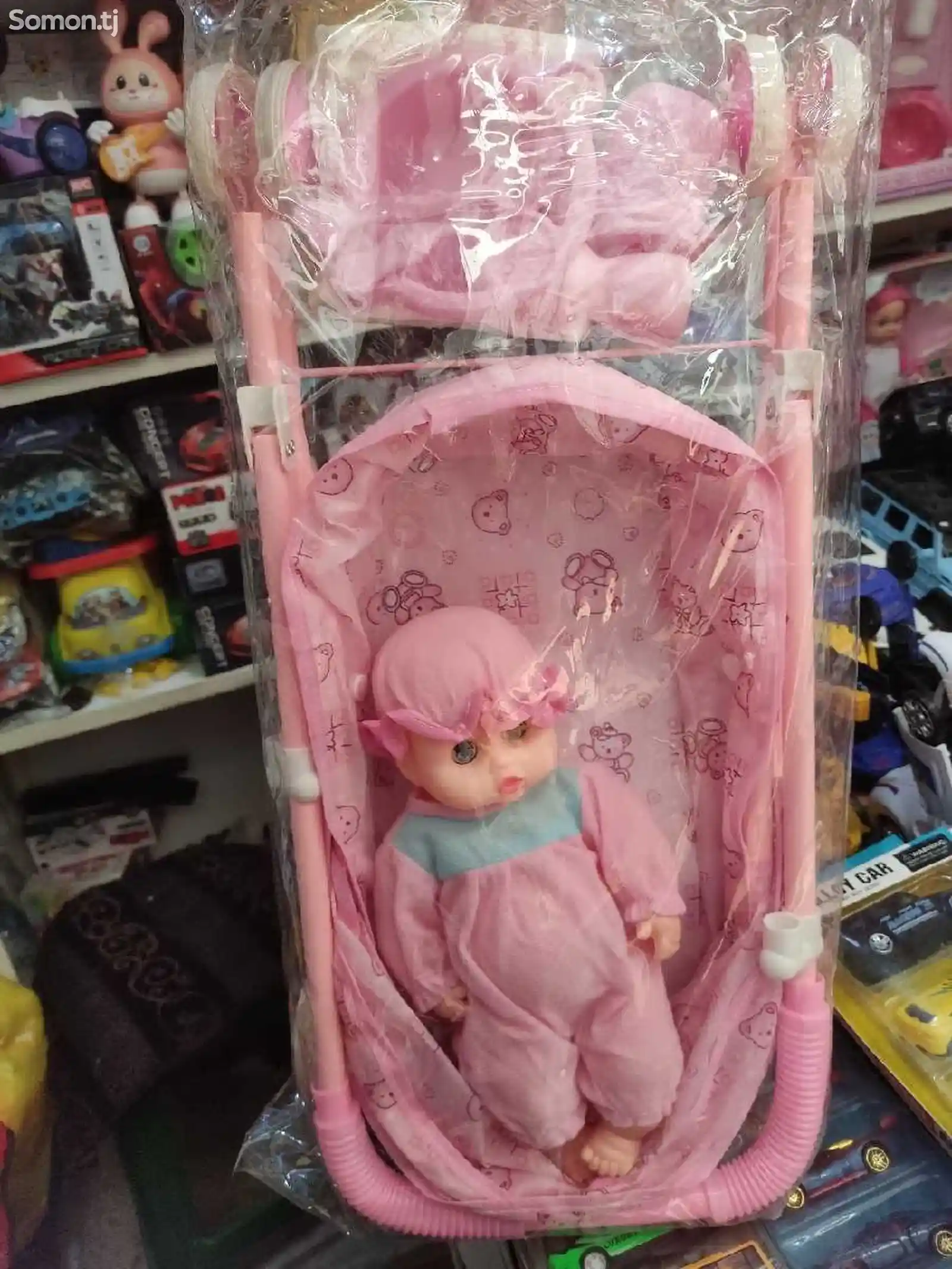 Детская коляска с куклой-1