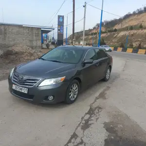 Toyota Camry, 2010