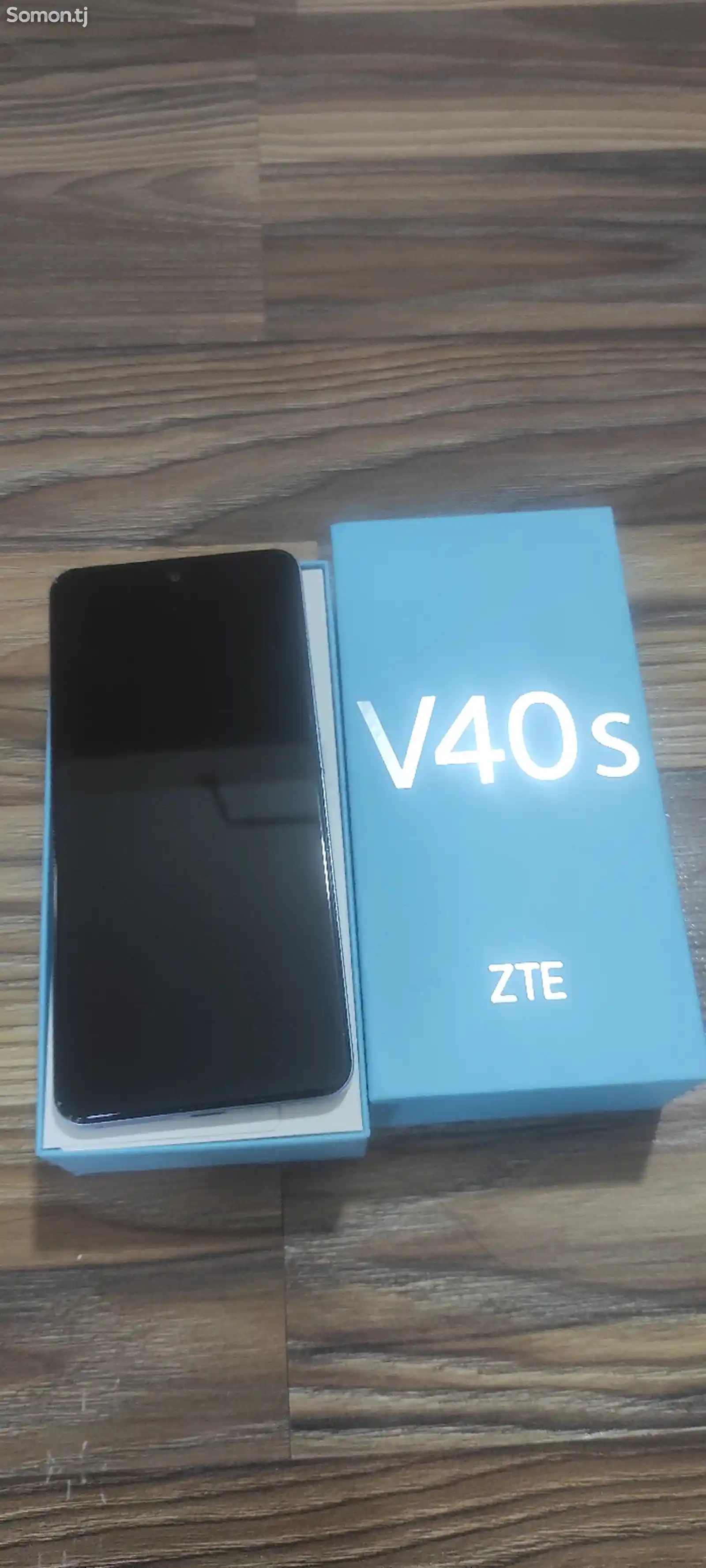 ZTE Blade V40s-2