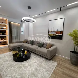 3-комн. квартира, 8 этаж, 90 м², Голубой экран