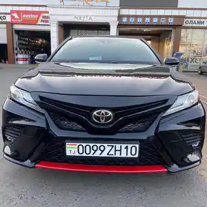 Toyota Camry, 2018