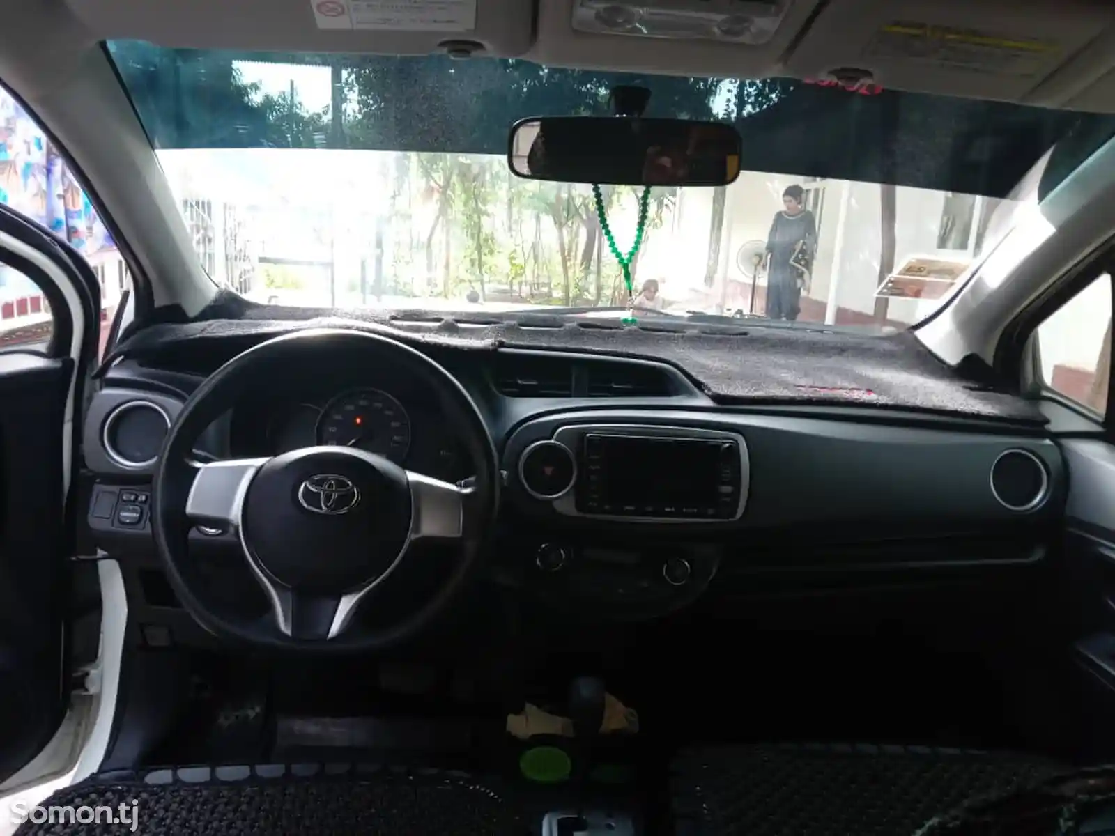 Toyota Vitz, 2013-13
