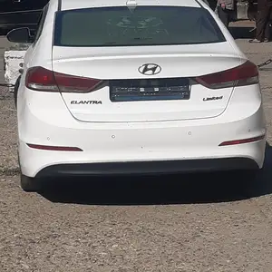 Hyundai Elantra, 2019