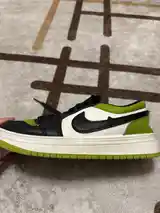 Кроссовки Nike-2