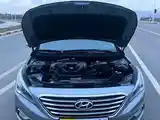 Hyundai Sonata, 2015-9