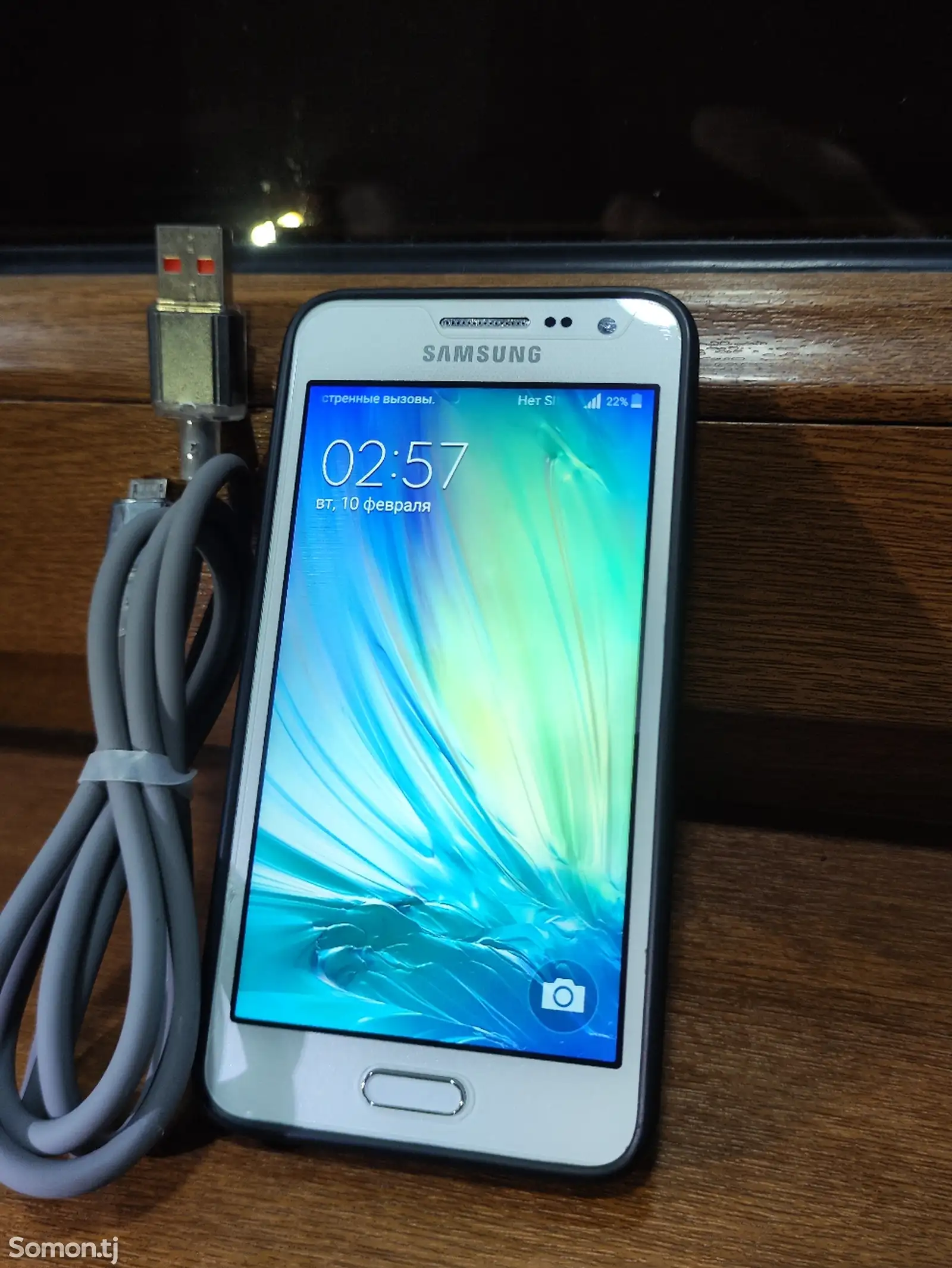 Samsung Galaxy A3, 2015-1