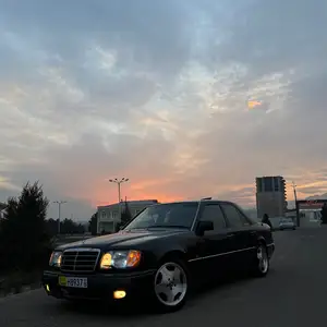 Mercedes-Benz E class, 1993