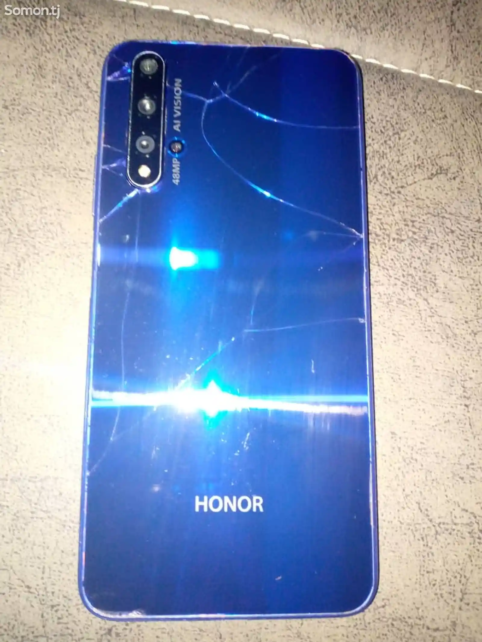 Телефон Honor-2