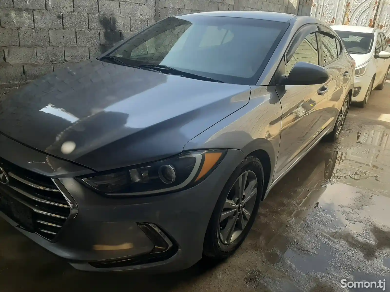 Hyundai Elantra, 2017-15